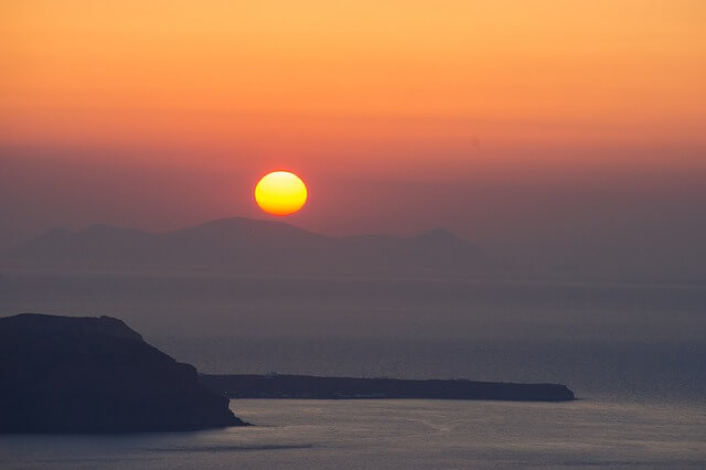 ギリシャのサントリーニ島（夕日）夕焼け